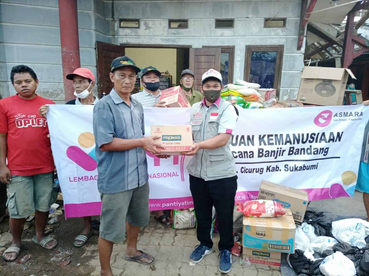 Lembaga Amil Panti Yatim Salurkan Bantuan Kemanusiaan Bencana Banjir di Cicurug Sukabumi 2