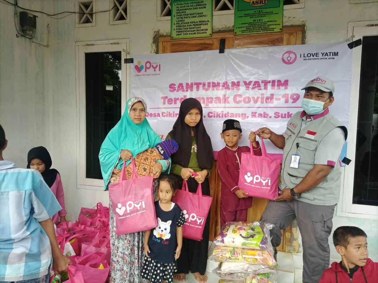 Yayasan Asri Sukabumi Terima Bantuan Dari PYI Yatim dan Zakat