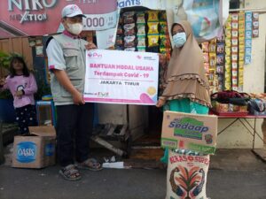 PYI Salurkan Bantuan Modal Usaha Untuk Pedagang Kecil di Jakarta Timur