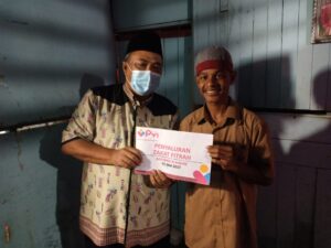 Penyerahan Zakat Fitrah untuk masyarakat Prasejahtera di Nabire Papua