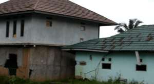 Tampak Belakang Bangunan Madrasah Terdampak Gempa