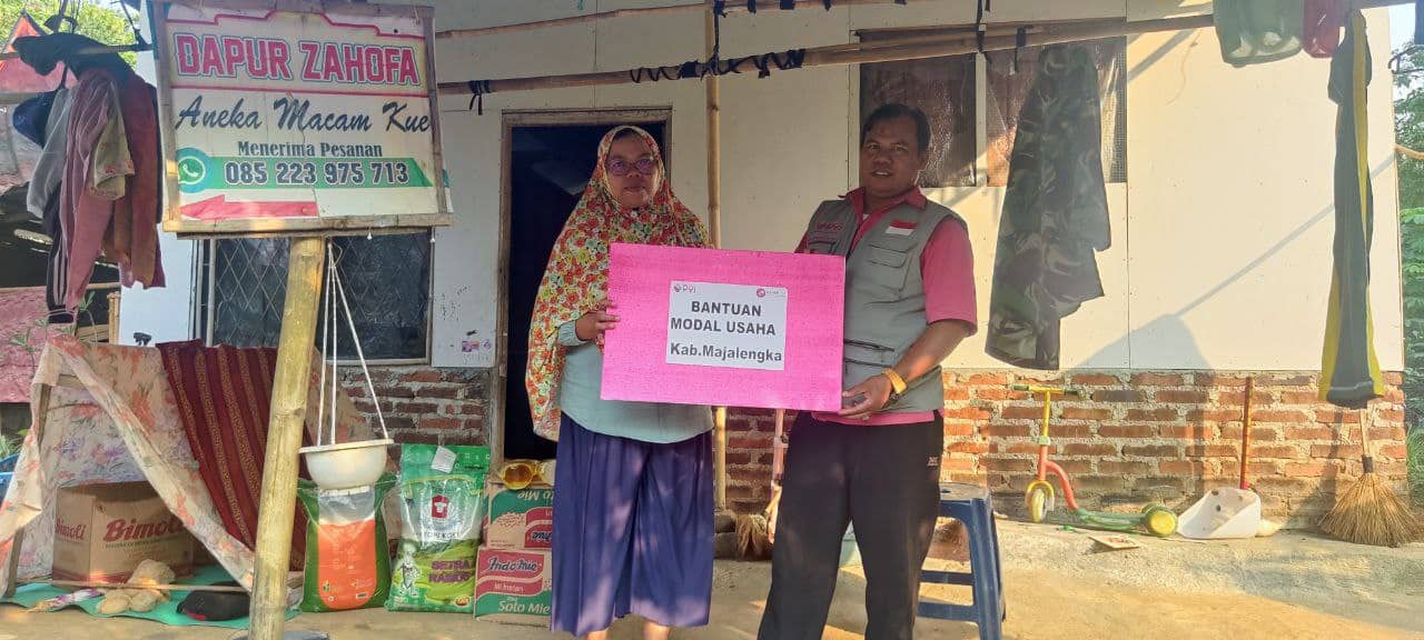 PYI Salurkan Bantuan Modal Usaha di Kabupaten Majalngka dan Kota Bandung