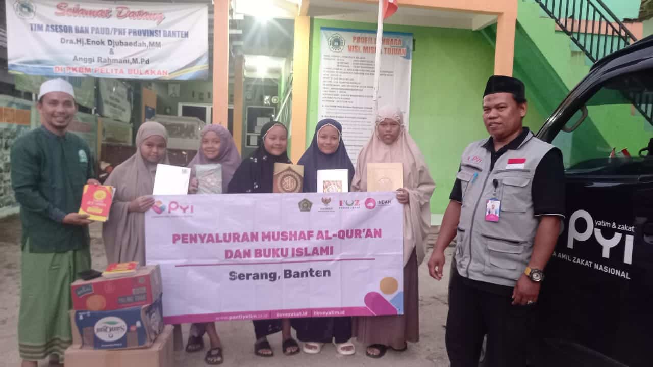 Penyaluran bantuan Al Quran di Serang Banten